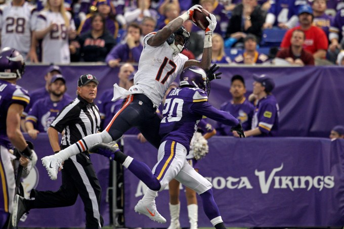 NFL: Chicago Bears at Minnesota Vikings